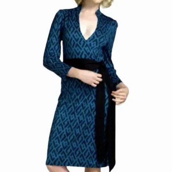 Diane Von Furstenberg DVF Tessa Classic Silk Wrap Dress 6 - Picture 5 of 5